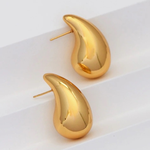 18K GOLD WATER DROP EARRINGS - Picture 3 of 9